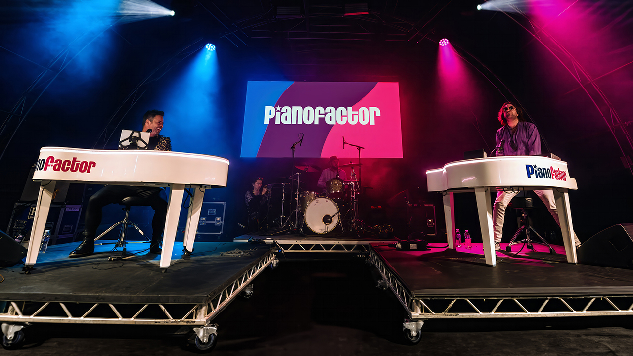 duelling-pianos-2