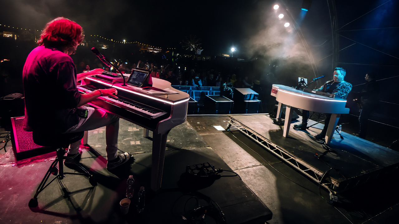 duelling-pianos